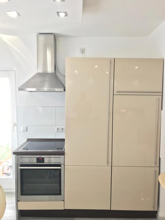 Aparts House - Balkon-Wifi-Kitchen Essen Kültér fotó
